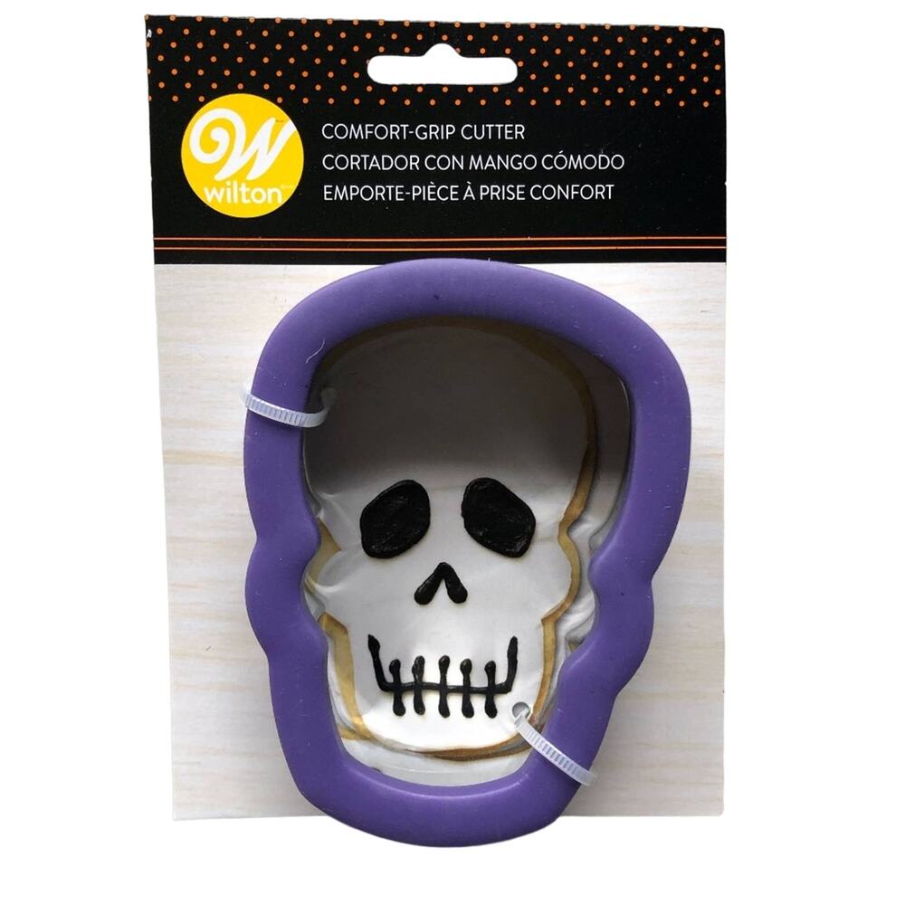 Wilton Comfort-Grip Purple Skull Skeleton Halloween Kitchen Metal Cookie Cutter